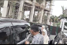 Kembali Diperiksa Kejati Lampung, Nanda Bergegas Hindari Wartawan 