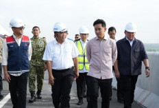 Wapres Gibran Tinjau Tol Palembang-Betung, Dorong Percepatan JTTS