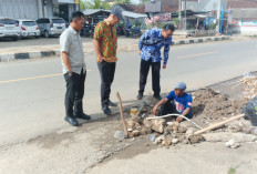 Belasan Titik Jaringan PDAM Way Sekampung Rusak, Pengerjaan Drainase dan Jalan Jadi Pemicu