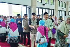 Wabup Pringsewu Lepas Jamaah Calon Haji Kloter 31 