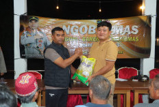Jelajahi Cukuhbalak-Kelumbayan, Kapolres Tanggamus Berdialog dengan Warga dan Salurkan Bansos