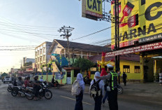 Satlantas Polres Pringsewu Intensifkan Pengaturan Lalu Lintas di Jam Rawan