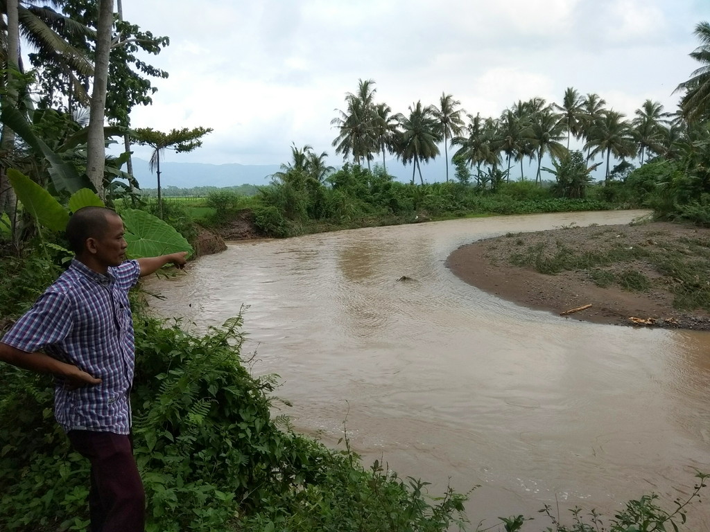 Tanggul Sungai Way Belu Jebol, Puluhan Rumah Terendam