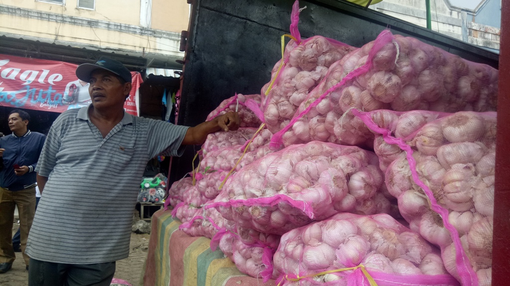 Delapan Jam OP, Tujuh Ton Bawang Putih Ludes