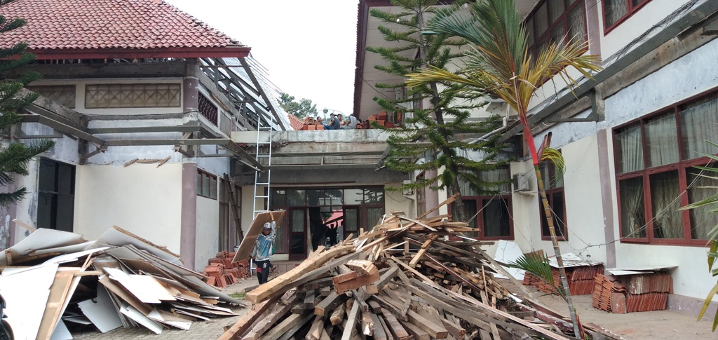 Gedung Direnovasi, Anggota DPRD Pindah Kantor Ke Islamic