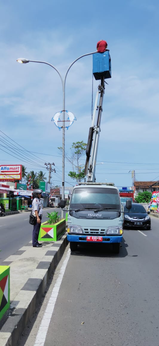 Bertahap Perbaiki LPJU