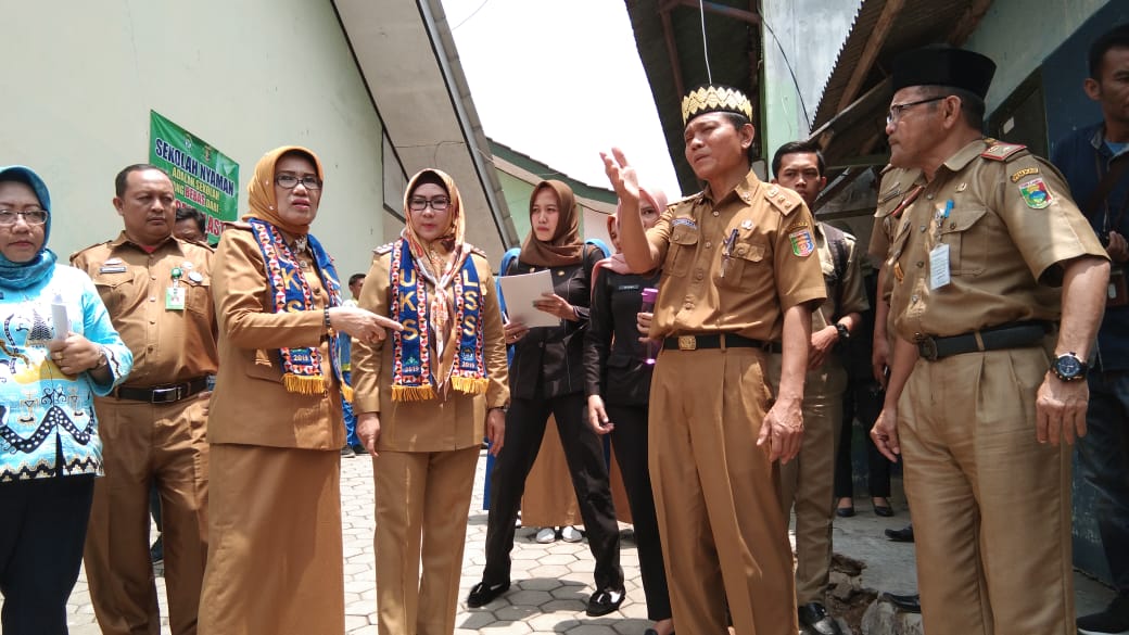 Bupati Ingin Sekolah Dari Tanggamus Maju Ke Nasional