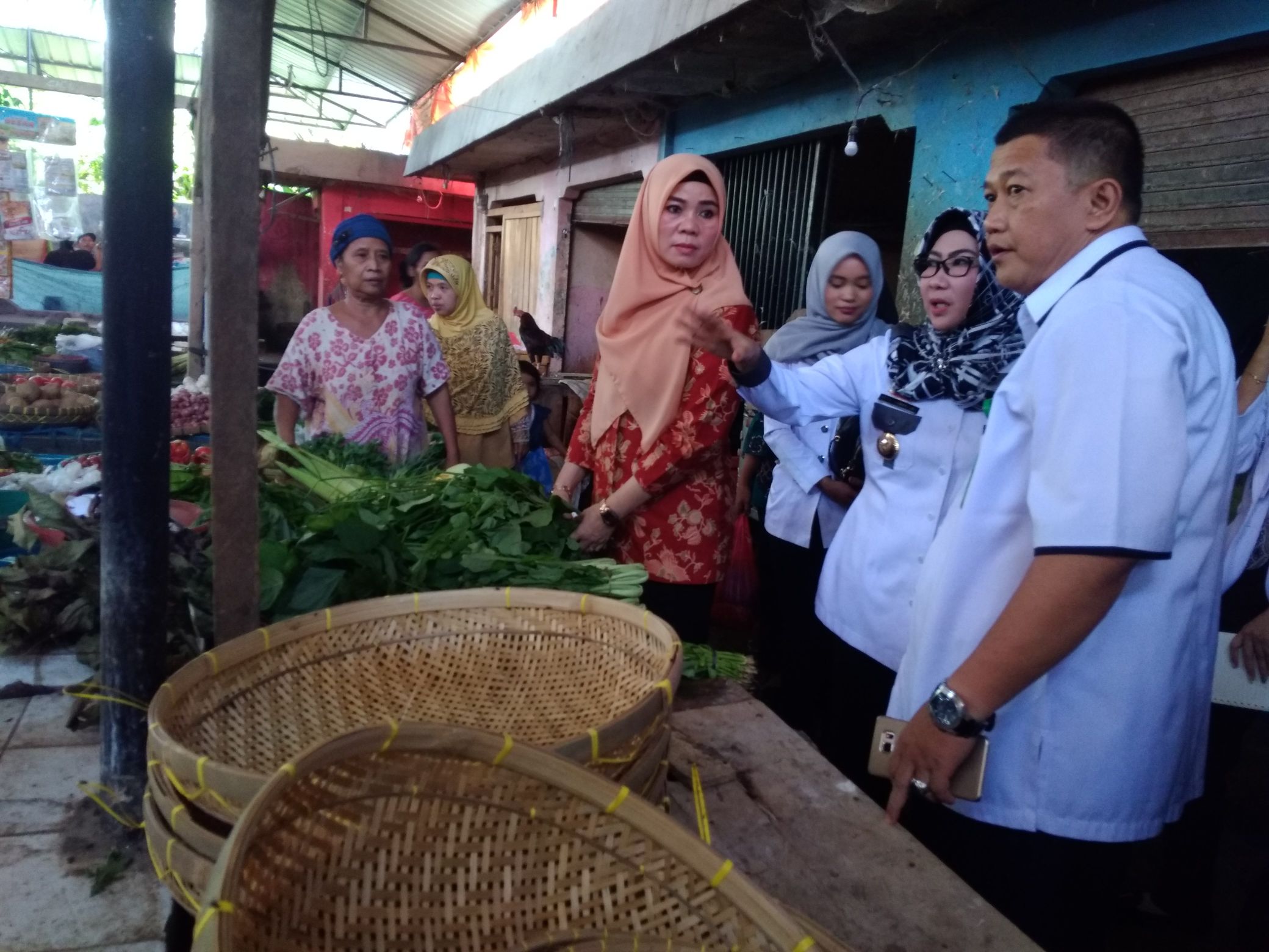 Sidak Pasar Kotaagung, Bupati Instruksikan Penataan Los Ikan