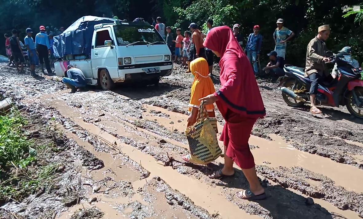 Pasca Longsor, Ruas Pariaman Limau Berangsur Normal