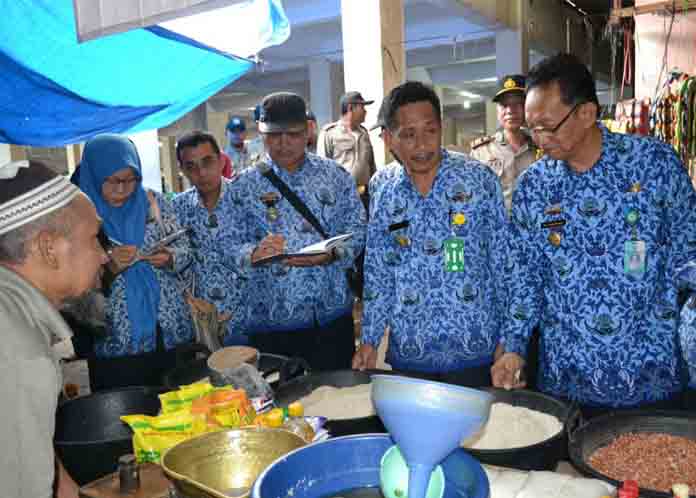 Jelang Natal, Kebutuhan Pokok Masih Aman