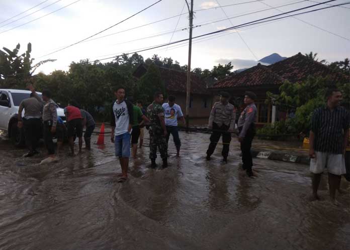 Drainase Tersumbat, Belasan Rumah Terendam