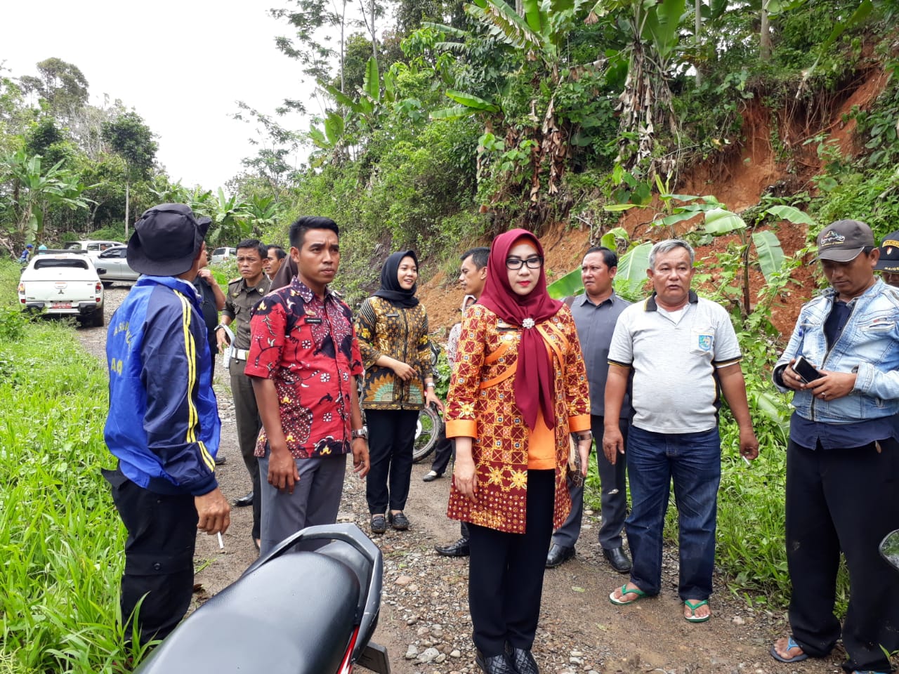 Niat Dewi Tinjau Banjir Terhalang Longsor