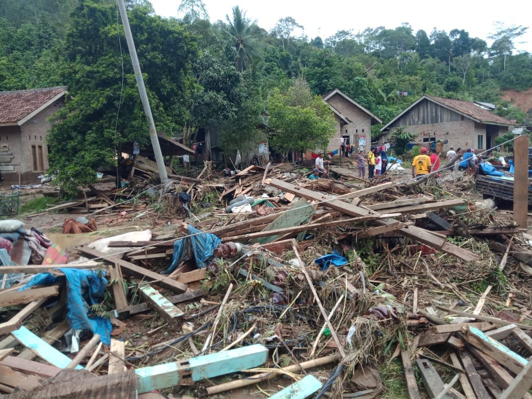 Dewi : Kondisi di Lokasi Banjir Memprihatinkan