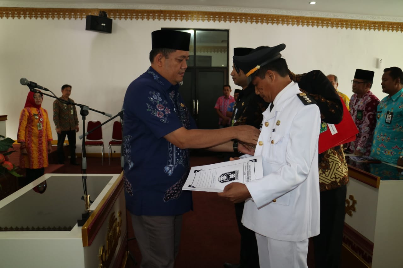 Suyanto Kembali Jadi Camat, Wawan Jabat Kabag Tapem