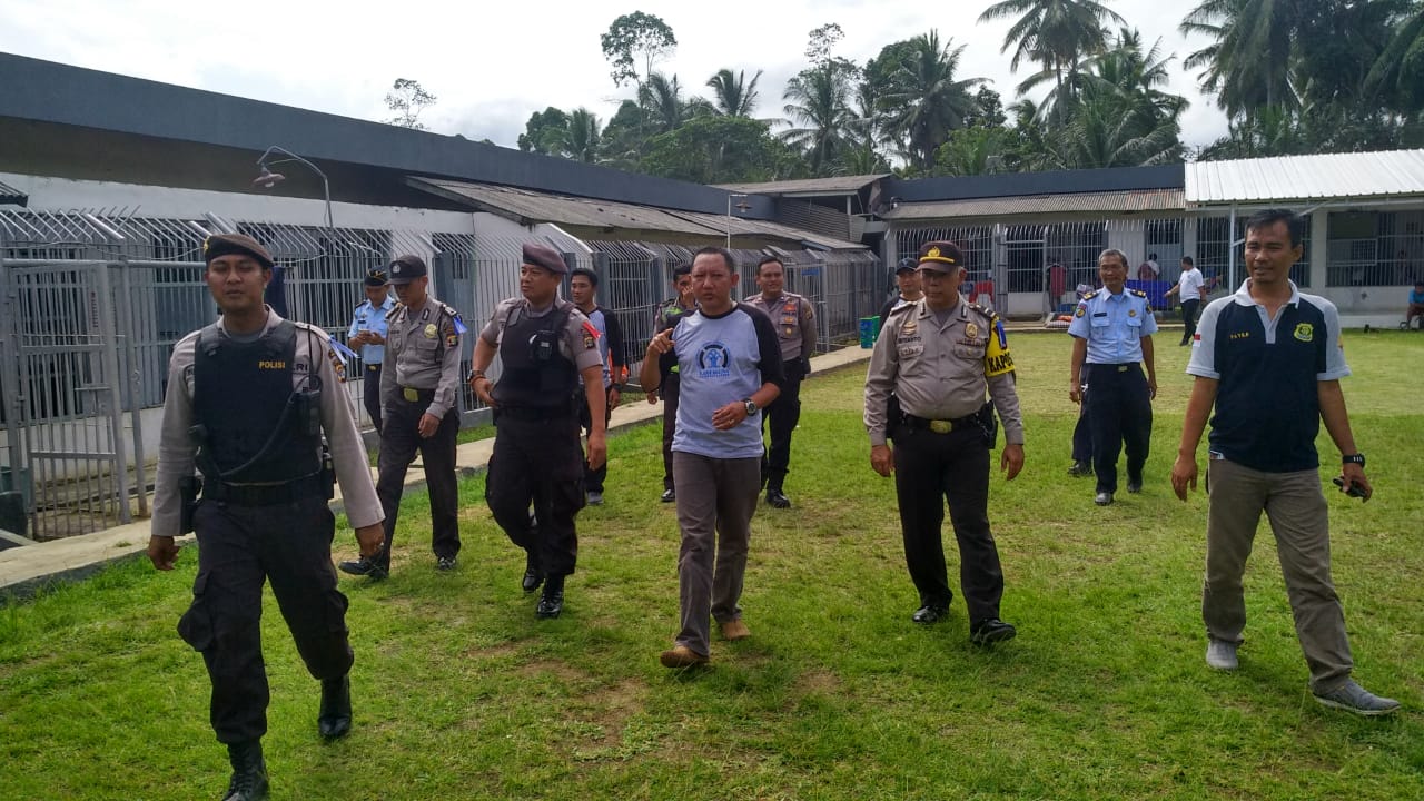 Siang dan Malam Polisi Ke Lapas Kotaagung, Ada apa?