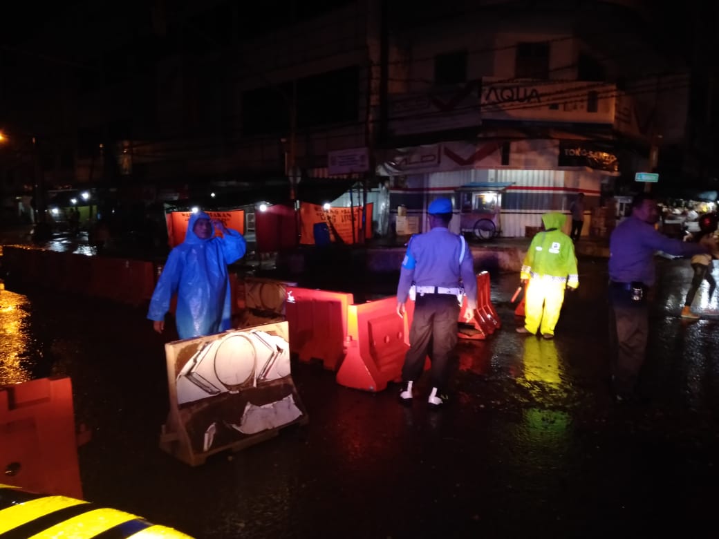 Jalan Protokol Pringsewu Dikepung Banjir