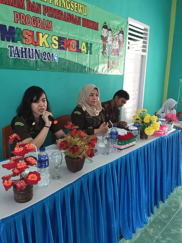 Remaja Sekolah Dapat Ilmu Hukum dari Jaksa