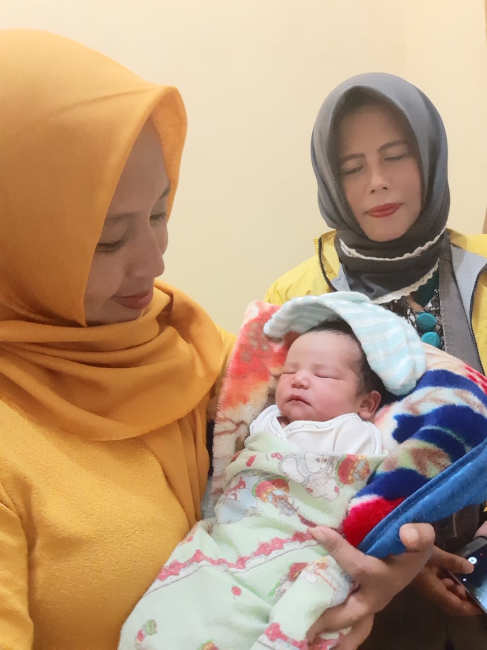 Kondisi Bayi Normal, Fauzi Siap Bantu