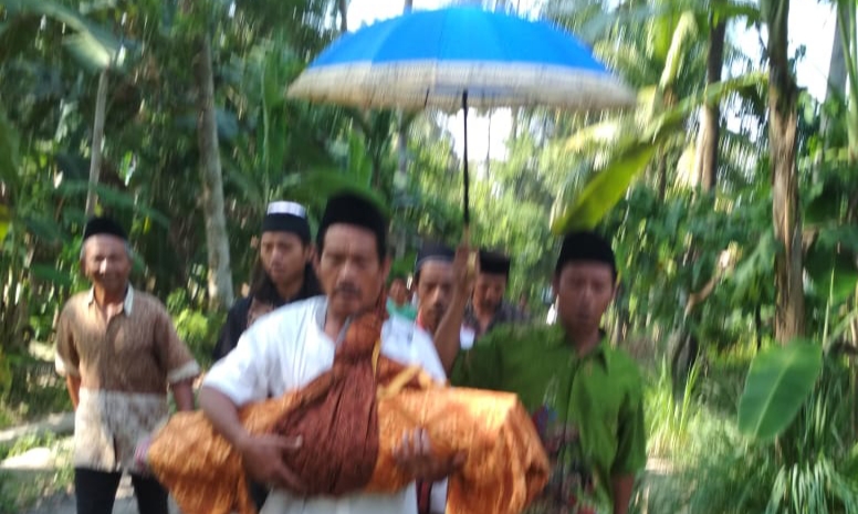 Innalillahi, Sultan, Bayi Penderita Usus Tersumbat Meninggal Dunia