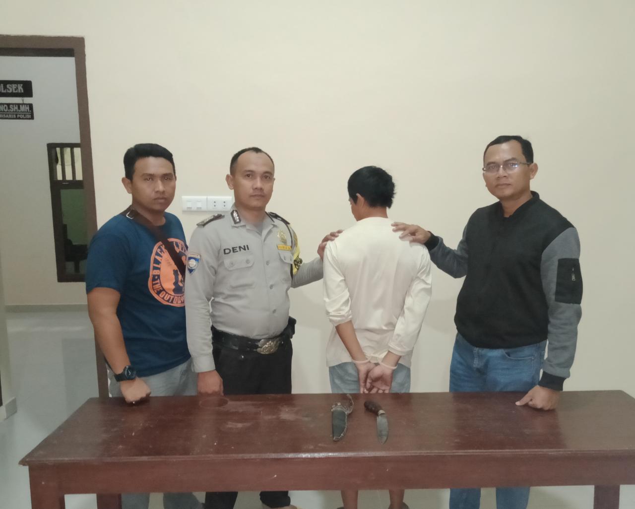 Bawa Badik, Warga Pardasuka Ditangkap Polisi