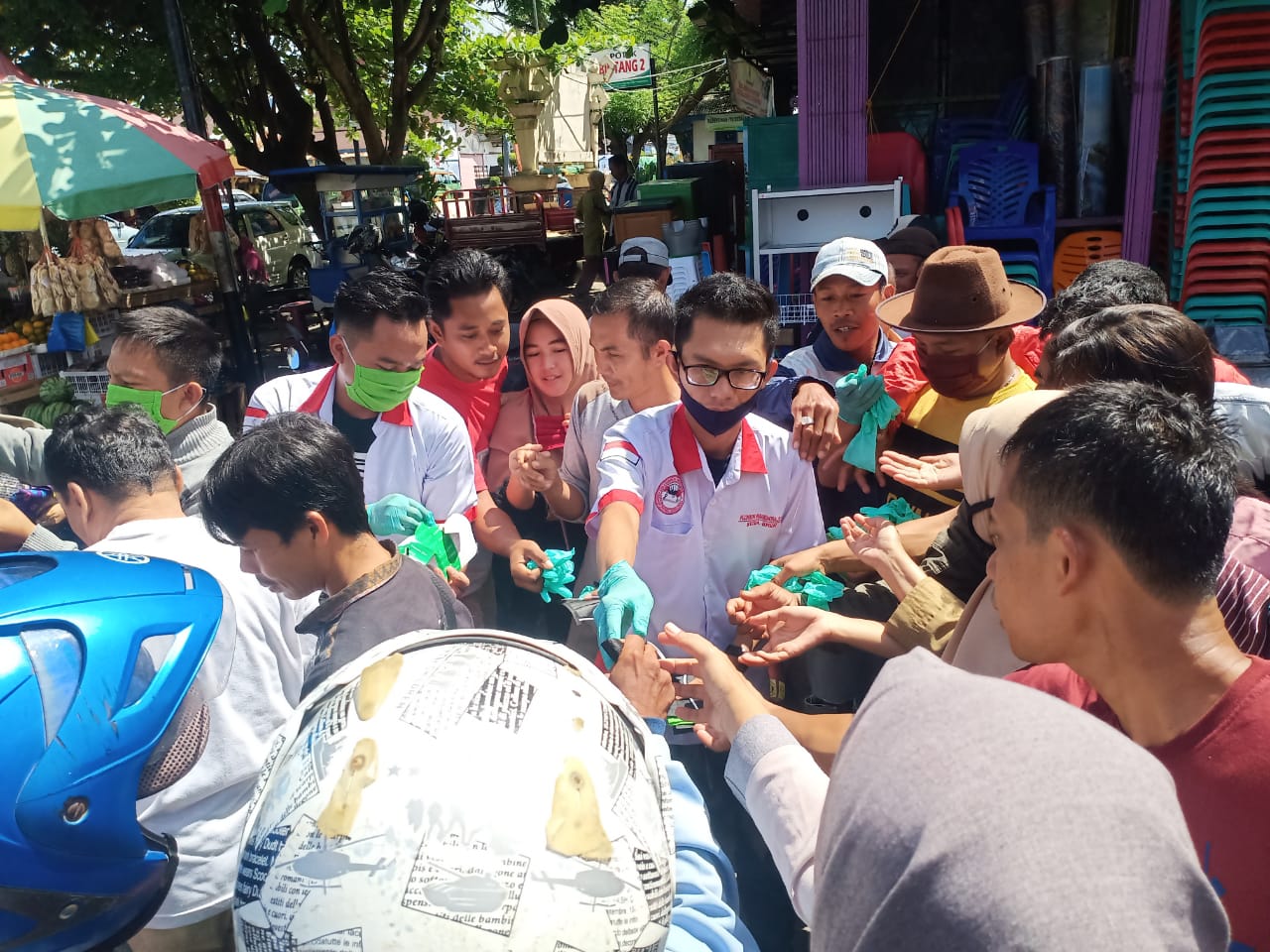 GPN Kembali Bagikan Masker dan Sarung Tangan