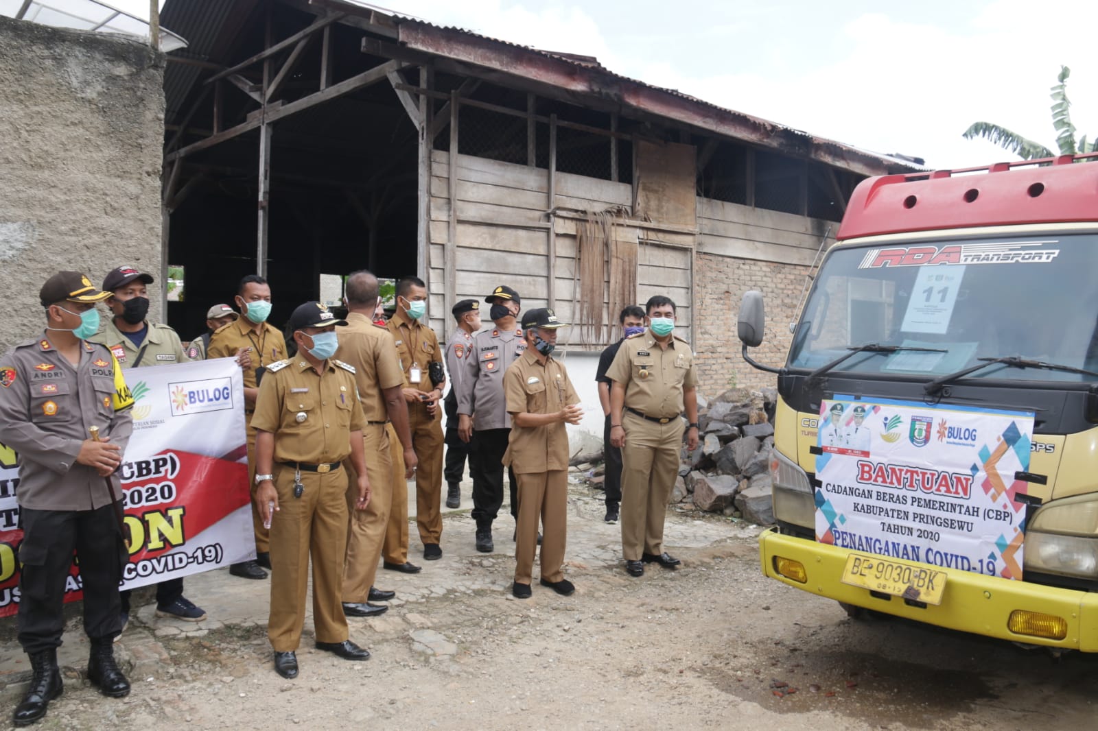 100 Ton Beras Bantuan Meluncur ke Masyarakat