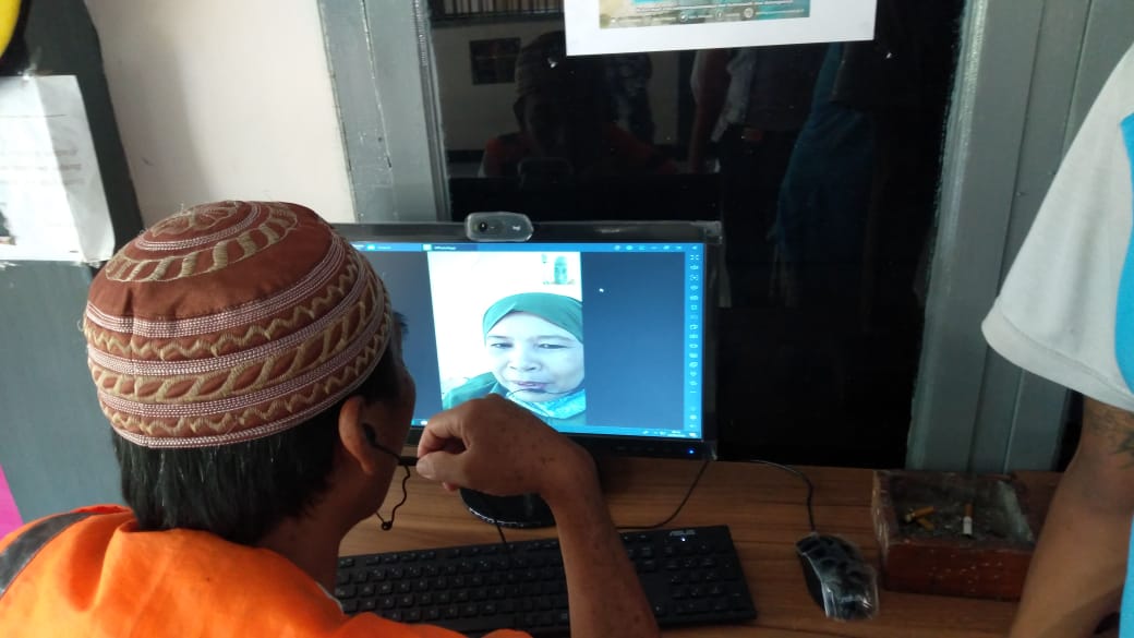 Napi Lapas Kotaagung Silahturahmi Lebaran Melalui Video Call