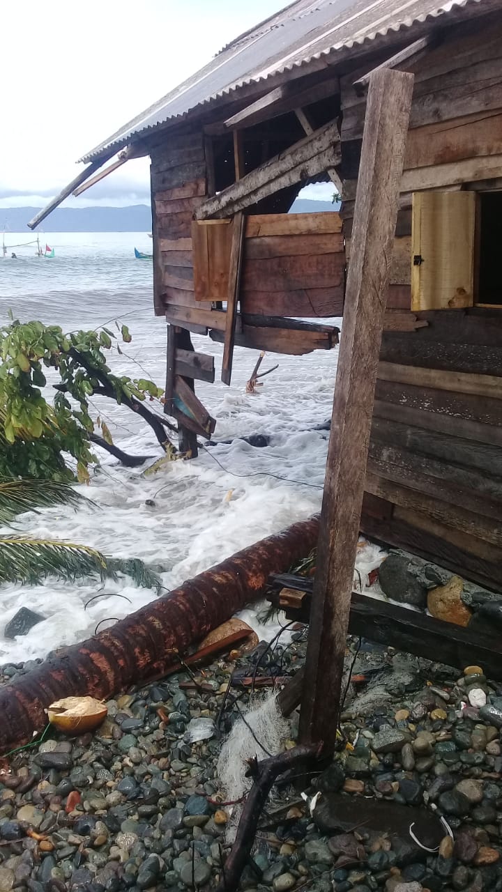 Kapuran Banjir Rob Lagi, 9 Rumah Rusak Diterjang Ombak