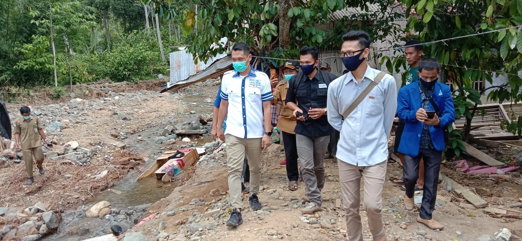 DPD PAN Tanggamus Berikan Bantuan Korban Banjir Semaka