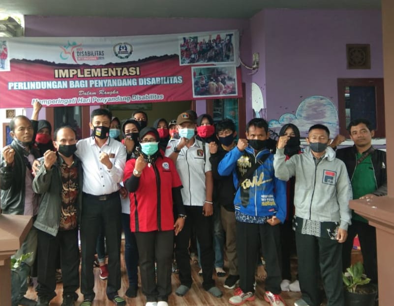 Di Hari Disabilitas, LKS Alamanda Bantu Kursi Roda