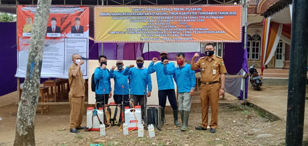 TPS dan Area Publik Pekon Talangrejo Disemprot Disinfektan