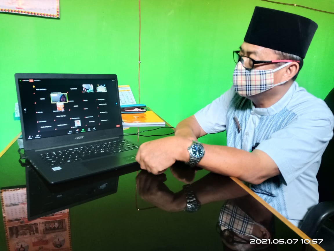 SMPN 1 Kotaagung Lakukan Pesantren Kilat Secara Online