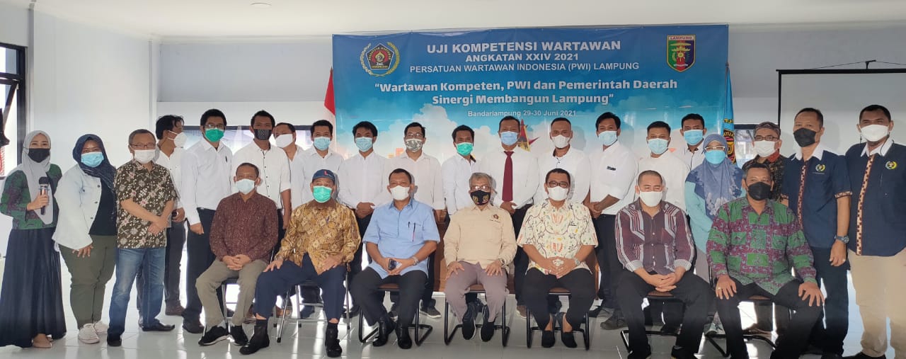 UKW Angkatan XXIV, 33 Wartawan Kompeten