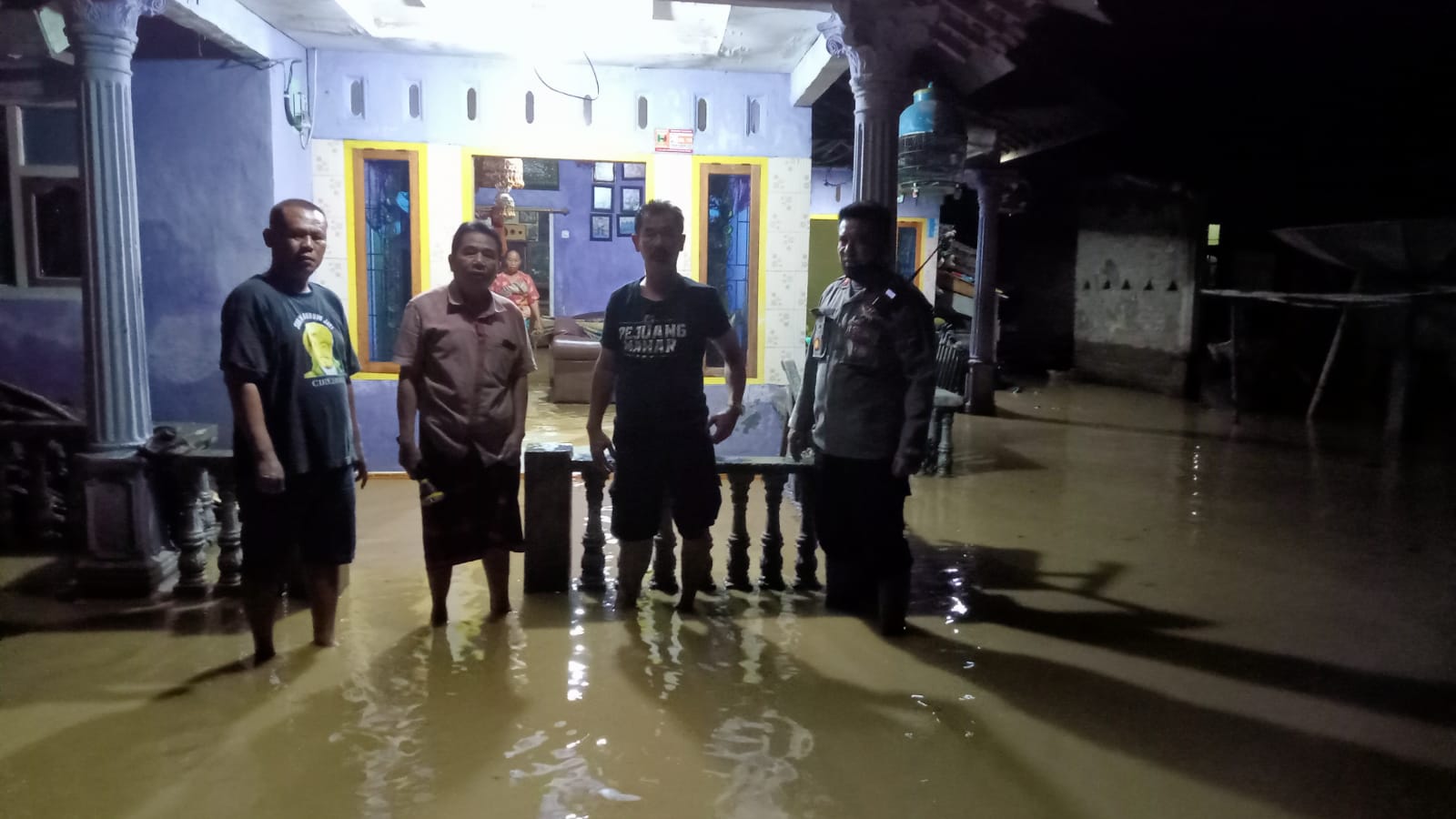 Mandeknya Pembangunan Tanggul, Picu Banjir Bandang