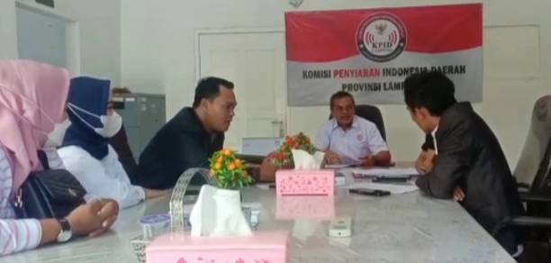 Tersangka Pembunuh Bos “Dede Cell” Gisting Lapor ke Divpropam Polri