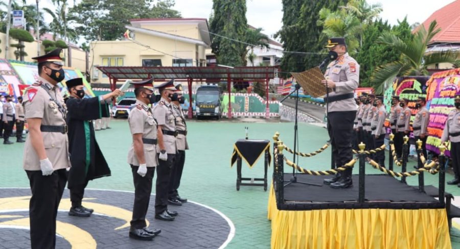 Kapolres Tanggamus Pimpin Sertijab Sejumlah Perwira