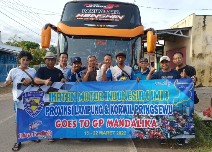 Naik Bus, Penggemar Moto GP Asal Pringsewu Berangkat ke Sirkuit Mandalika