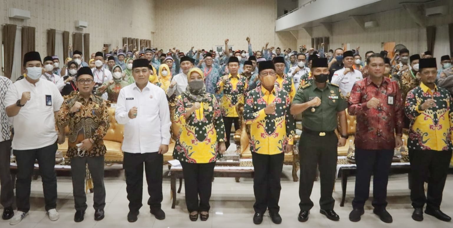 Wagub Chusnunia Lepas Calon Jamaah Haji Provinsi Lampung