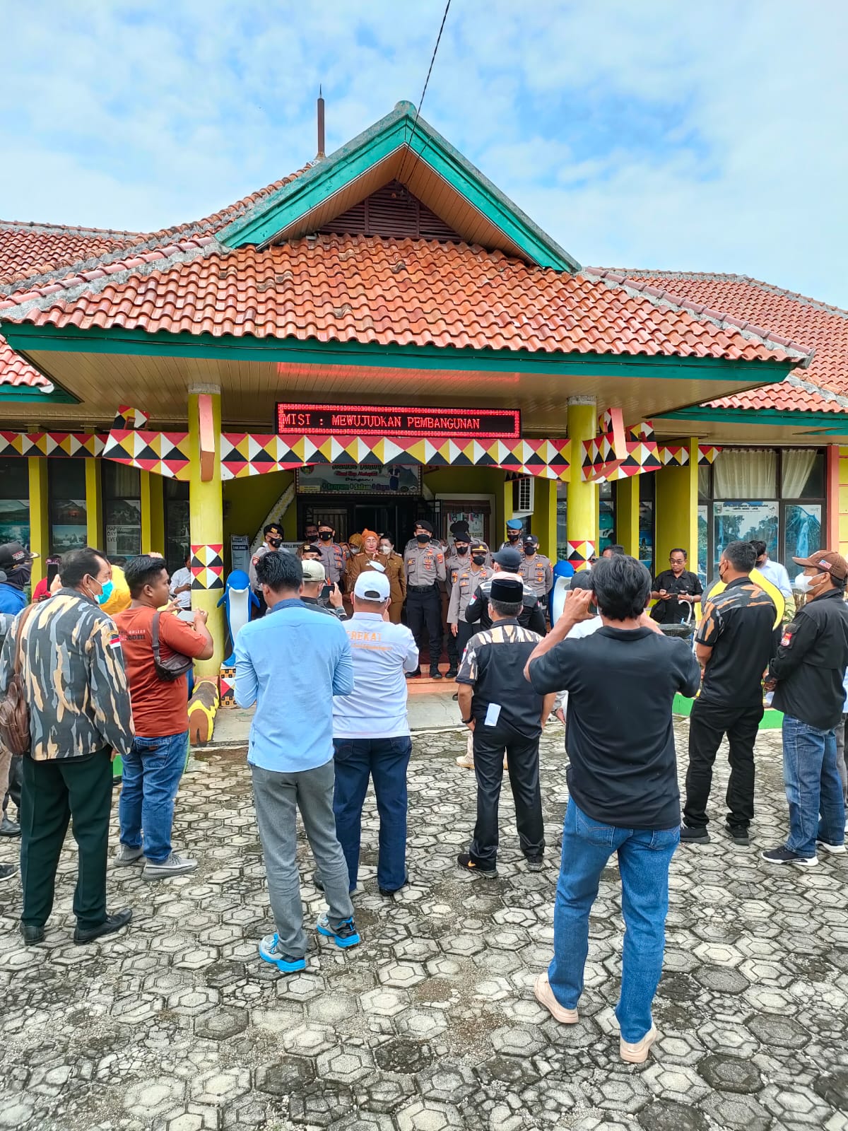 Dinas Pariwisata Tanggamus Didemo