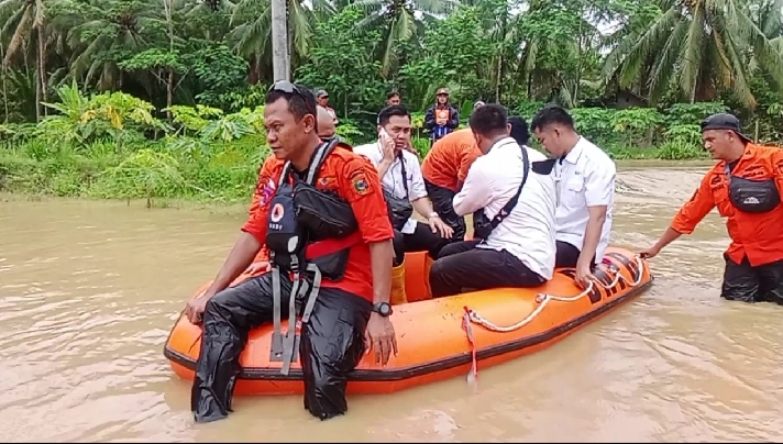 Banjir di Semaka Meluas, 11 Pekon Terendam, Warga Mengungsi