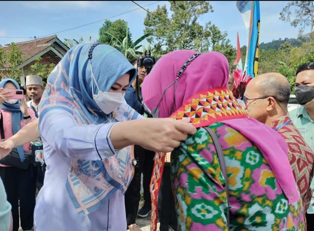 Bupati Sambut Kunjungan Tim Penilai P3KSS dan GSI di Pekon Tanjungjati