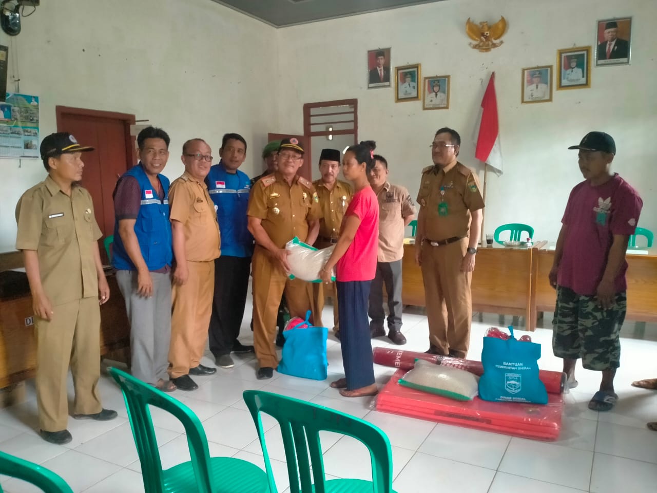 Pemkab Tanggamus Bantu Korban Puting Beliung