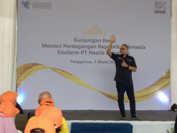 Bertemu Petani Kopi di Tanggamus, Zulhas Janji Fasilitasi Bantuan Modal