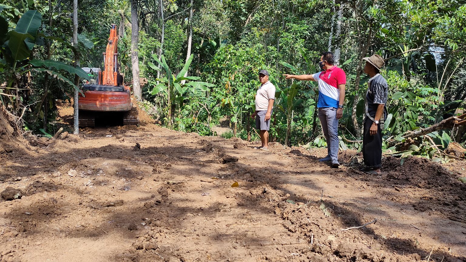 Heru Inisiasi Pembukaan Jalan Tembus