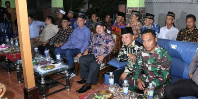 Bapenda Pringsewu Sosialisasi Pajak Lewat Wayang Kulit