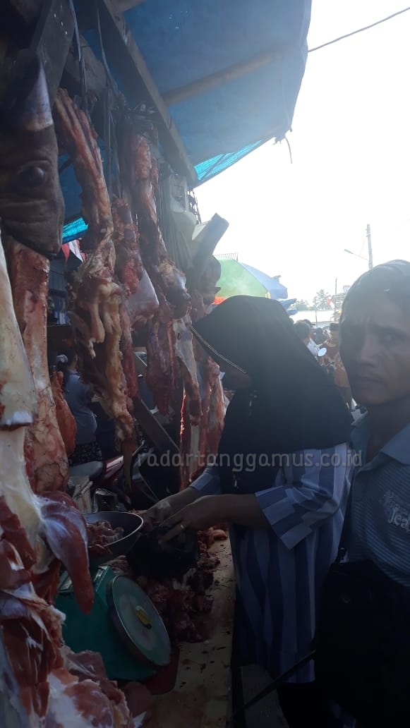 Sehari Jelang Idul Adha, Harga Daging Sapi Naik Jadi Rp 140 Ribu Per Kg