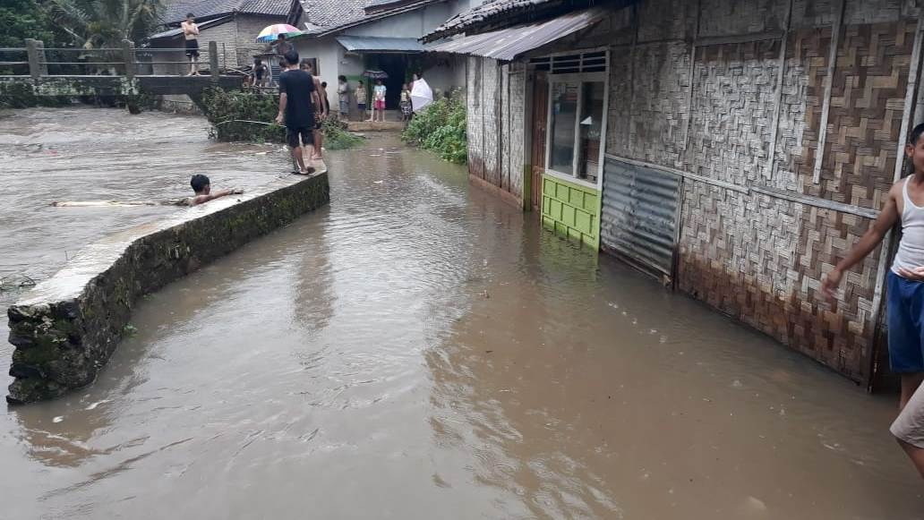 Sungai Meluap, Enam Rumah Warga Terendam