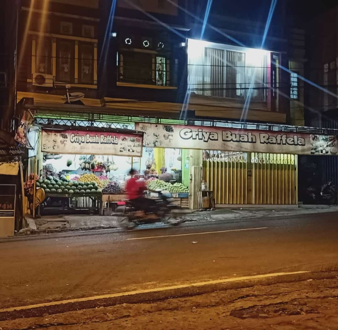 Sejumlah Toko Masih Kedapatan Buka