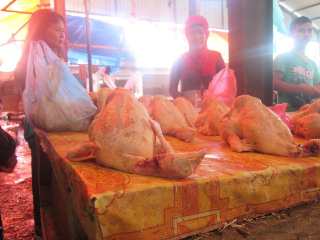 Jelang Natal dan Tahun Baru, Harga Daging Ayam Mulai Merangkak Naik