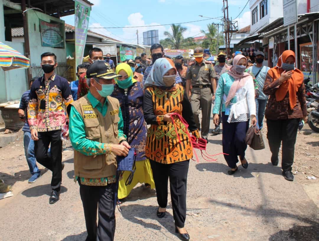 Nunik Pantau Penanganan Covid-19 di Pringsewu